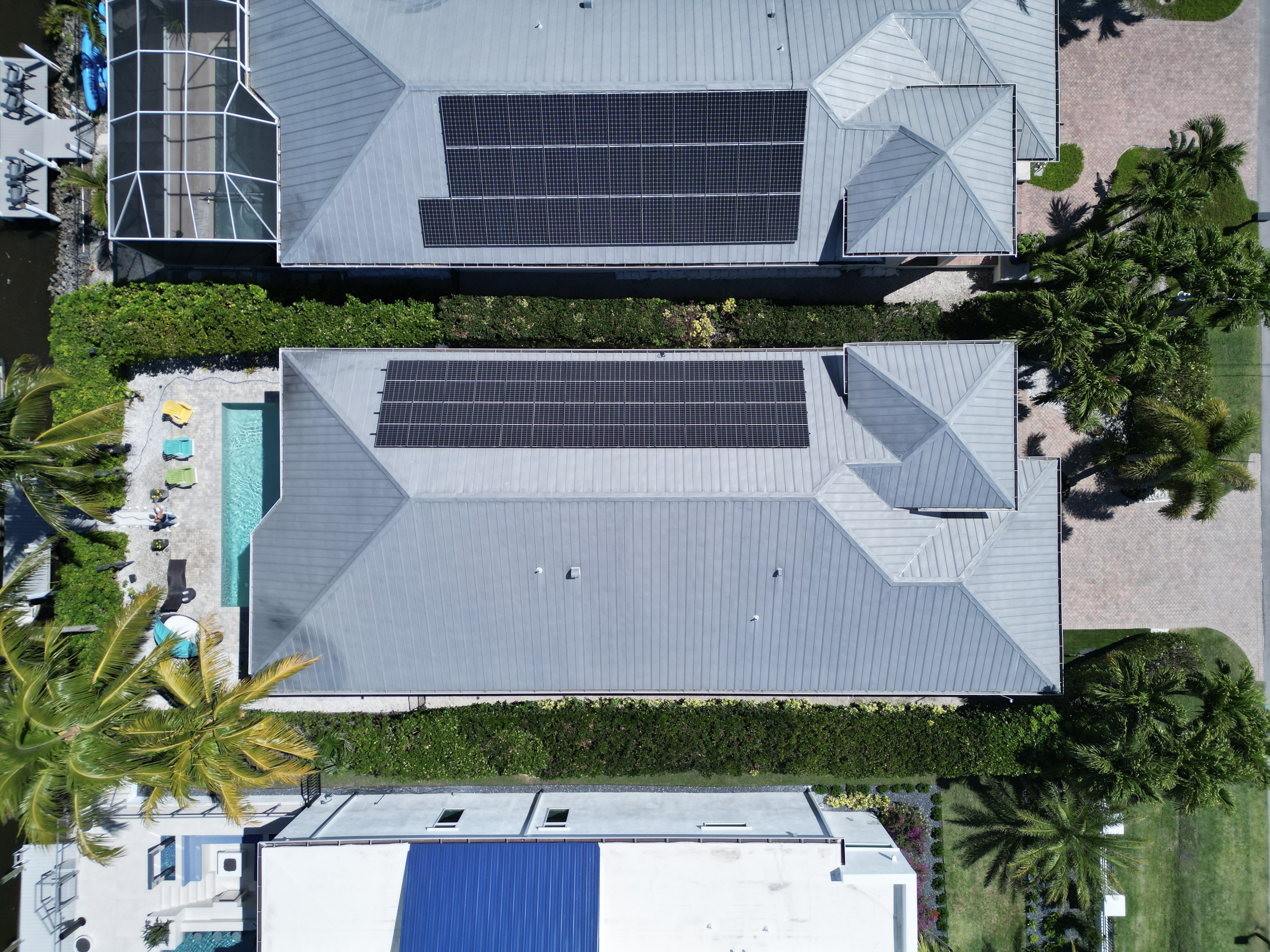 3005 Coco Ave Naples FL — Waterfront Home